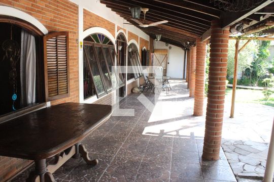 Varanda  de casa para alugar com 6 quartos, 350m² em Vila Voturuá, São Vicente