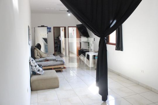 Suíte 3 de casa para alugar com 6 quartos, 350m² em Vila Voturuá, São Vicente