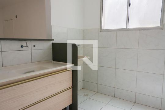 Cozinha e Área de Serviço de apartamento para alugar com 2 quartos, 60m² em Kennedy, Contagem