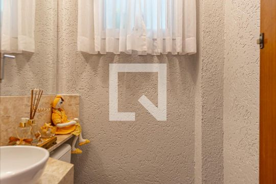 Lavabo de casa à venda com 2 quartos, 225m² em Silveira, Santo André