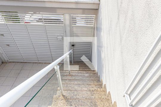 Frente do Imóvel de casa à venda com 2 quartos, 225m² em Silveira, Santo André