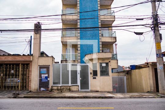 Fachada de apartamento para alugar com 2 quartos, 60m² em Vila Curuca, Santo André