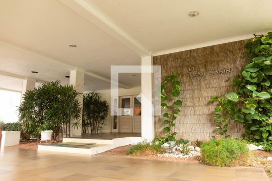 Hall de entrada de apartamento à venda com 1 quarto, 45m² em Petrópolis, Porto Alegre