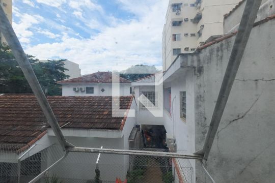 Vista da Suíte de apartamento para alugar com 2 quartos, 68m² em Grajau, Rio de Janeiro