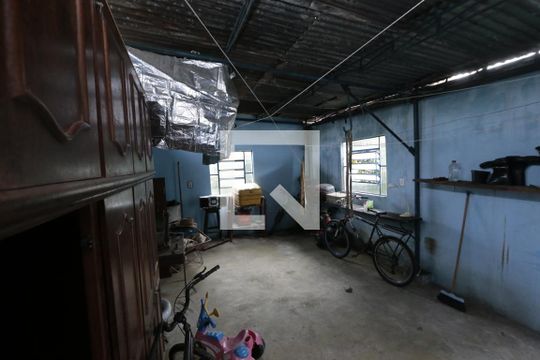 Garagem de casa à venda com 3 quartos, 359m² em Amazonas, Contagem