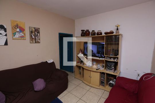 Sala de casa à venda com 3 quartos, 359m² em Amazonas, Contagem