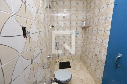Banheiro de casa à venda com 3 quartos, 359m² em Amazonas, Contagem