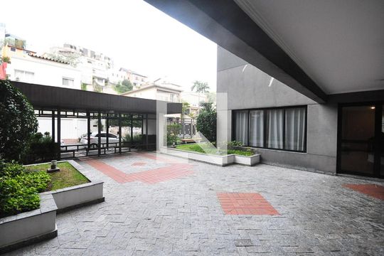 Entrada de apartamento à venda com 2 quartos, 105m² em Vila Sônia, São Paulo
