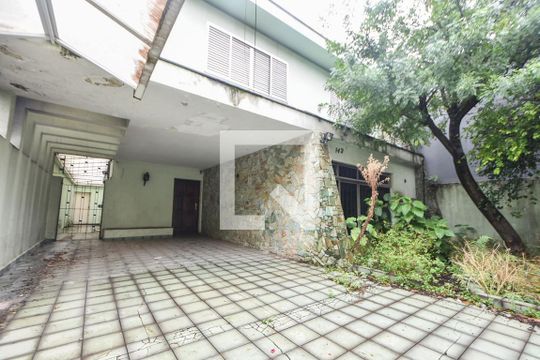 Garagem de casa à venda com 5 quartos, 276m² em Campo Belo, São Paulo