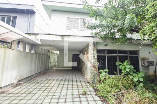 Garagem de casa à venda com 5 quartos, 276m² em Campo Belo, São Paulo
