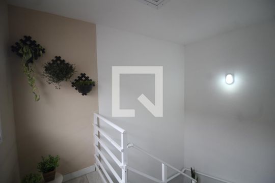 Hall de apartamento à venda com 2 quartos, 60m² em Estância Velha, Canoas