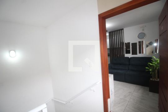 Hall de apartamento à venda com 2 quartos, 60m² em Estância Velha, Canoas