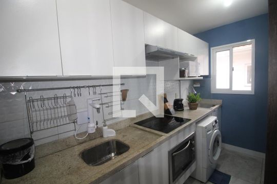 Cozinha de apartamento à venda com 2 quartos, 60m² em Estância Velha, Canoas