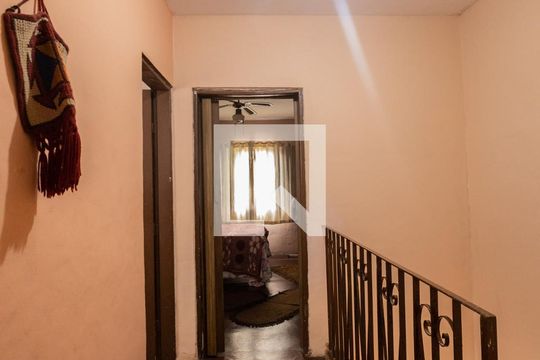 Corredor de casa à venda com 2 quartos, 260m² em Vila Granada, São Paulo