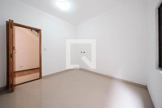 Quarto de casa à venda com 3 quartos, 220m² em Vila Talarico, São Paulo