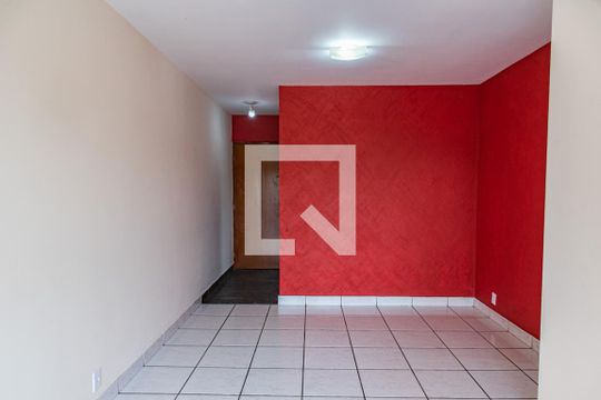 Sala de apartamento à venda com 3 quartos, 67m² em Vila Firmiano Pinto, São Paulo