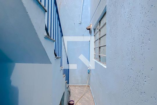 Quintal de casa à venda com 2 quartos, 70m² em Vila Prudente, São Paulo