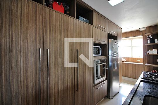 Cozinha de apartamento à venda com 2 quartos, 103m² em Centro, São Bernardo do Campo