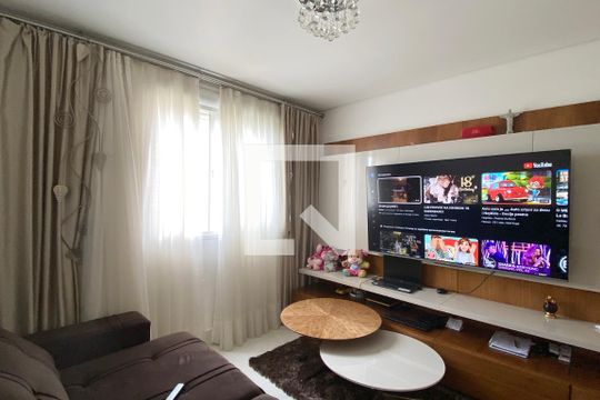 Sala de TV de apartamento à venda com 2 quartos, 125m² em Tamboré, Santana de Parnaíba