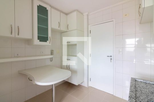 Cozinha  de apartamento para alugar com 2 quartos, 60m² em Brooklin Paulista, São Paulo