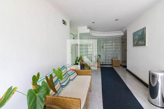 Hall de entrada, térreo  de apartamento para alugar com 2 quartos, 60m² em Brooklin Paulista, São Paulo