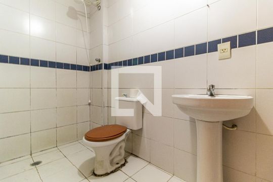 Banheiro de kitnet/studio à venda com 1 quarto, 44m² em República, São Paulo