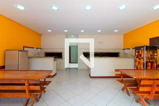 Área comum - Churrasqueira de apartamento à venda com 1 quarto, 45m² em Vila Nova, Porto Alegre