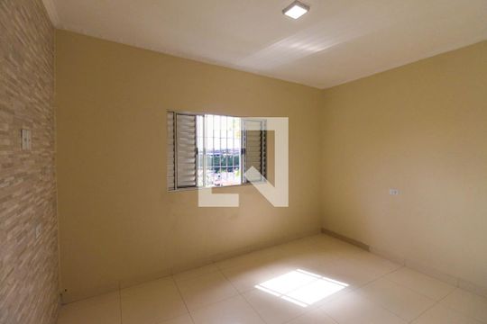 Quarto de casa para alugar com 1 quarto, 70m² em Vila Portuguesa, São Paulo