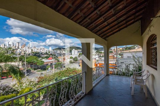 Varanda da Sala de casa à venda com 3 quartos, 232m² em Palmeiras, Belo Horizonte