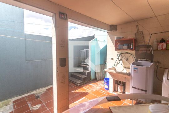 Área de serviço de casa à venda com 3 quartos, 178m² em Baeta Neves, São Bernardo do Campo