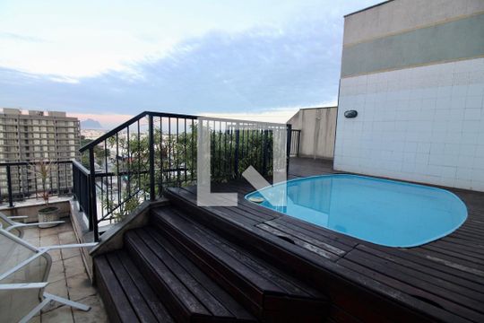 Piscina de apartamento para alugar com 2 quartos, 188m² em Recreio dos Bandeirantes, Rio de Janeiro