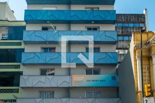 Fachada de kitnet/studio à venda com 1 quarto, 33m² em Centro Histórico, Porto Alegre