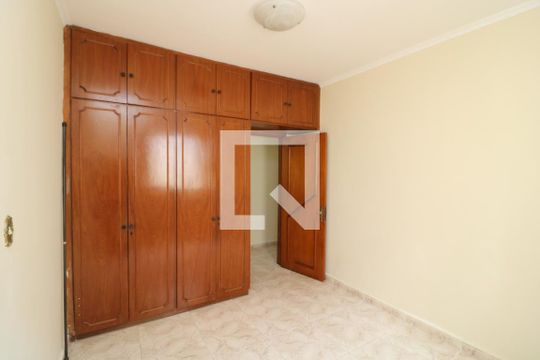 Quarto de casa para alugar com 4 quartos, 134m² em Chácara Mafalda, São Paulo