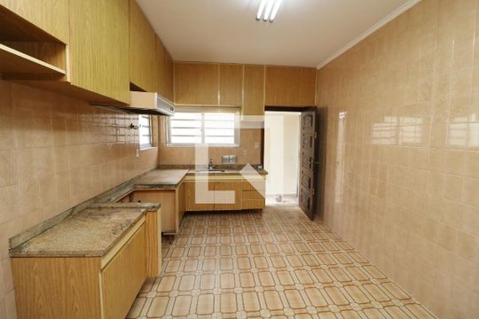 Cozinha de casa para alugar com 4 quartos, 134m² em Chácara Mafalda, São Paulo