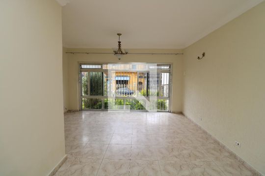 Sala de casa para alugar com 4 quartos, 134m² em Chácara Mafalda, São Paulo