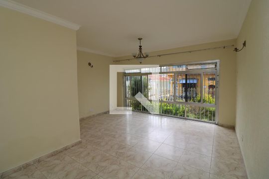 Sala de casa para alugar com 4 quartos, 134m² em Chácara Mafalda, São Paulo