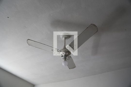 sala/quarto de kitnet/studio para alugar com 1 quarto, 16m² em Ocian, Praia Grande