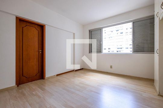 Suíte de apartamento à venda com 3 quartos, 200m² em Paraíso, São Paulo