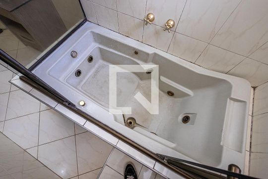 Suíte - Banheiro de apartamento à venda com 3 quartos, 200m² em Paraíso, São Paulo