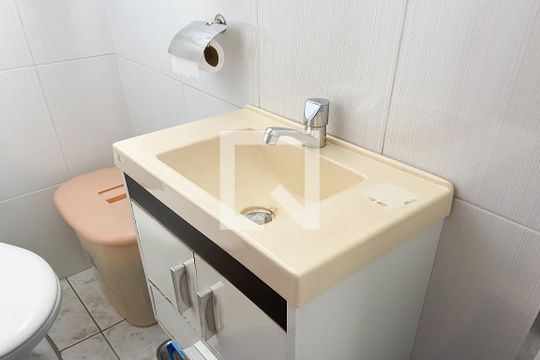 Banheiro 2 de apartamento à venda com 2 quartos, 64m² em Centro, Osasco