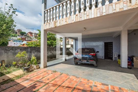 Garagem de casa à venda com 4 quartos, 335m² em Alto Caiçaras, Belo Horizonte