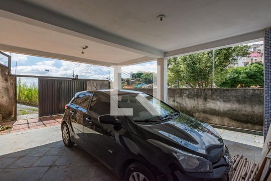 Garagem de casa à venda com 4 quartos, 335m² em Alto Caiçaras, Belo Horizonte