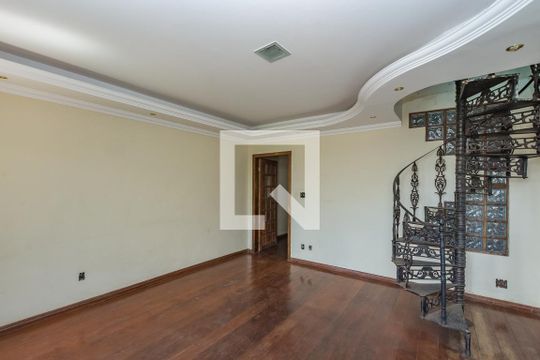 Casa à venda com 4 quartos, 335m² em Alto Caiçaras, Belo Horizonte