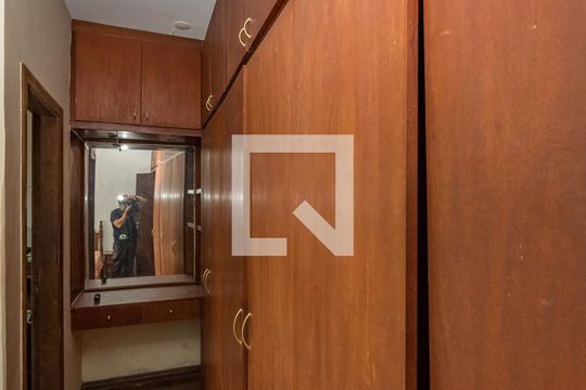Casa à venda com 4 quartos, 335m² em Alto Caiçaras, Belo Horizonte
