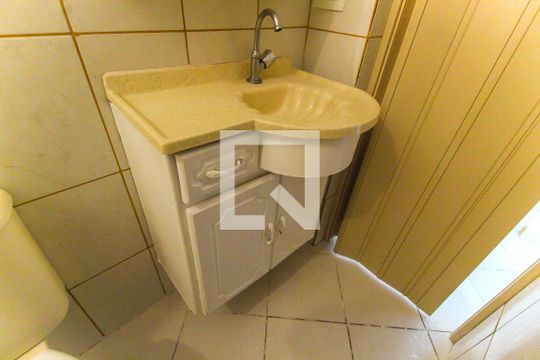 Banheiro de casa para alugar com 1 quarto, 38m² em Jardim Pedro José Nunes, São Paulo