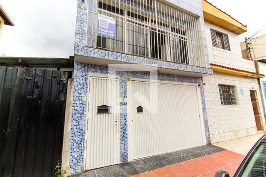 Fachada de casa para alugar com 1 quarto, 38m² em Jardim Pedro José Nunes, São Paulo