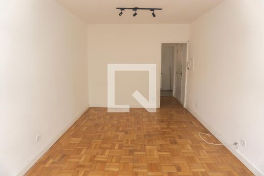 Sala/Quarto de kitnet/studio à venda com 1 quarto, 37m² em Bela Vista, São Paulo