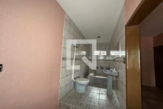 Banheiro da Suíte de casa à venda com 4 quartos, 192m² em Santos Dumont, São Leopoldo
