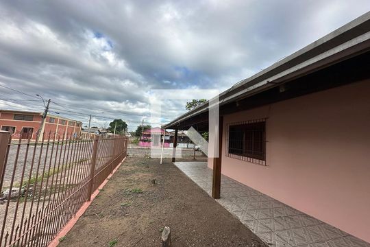 Área Externa de casa à venda com 4 quartos, 192m² em Santos Dumont, São Leopoldo
