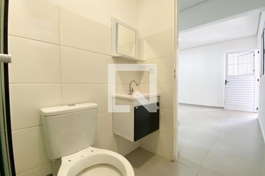 Banheiro de casa para alugar com 1 quarto, 49m² em Jardim das Flores, Osasco